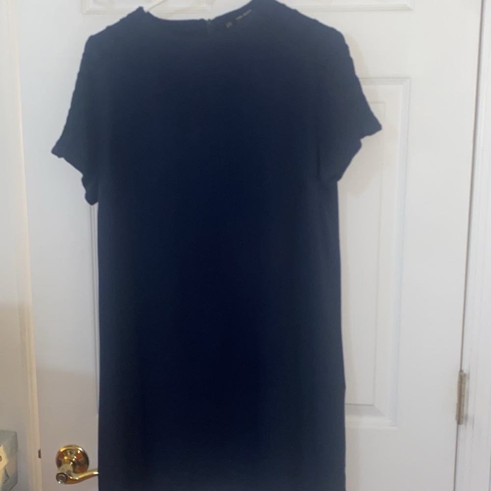 Zara Elegant Navy Blue Dress. Short sleeve Size M PTP about 19.5 Length about 33